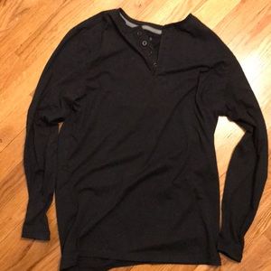 ESNTLS Henley (four buttons)